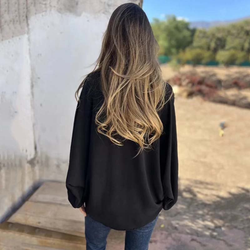 Blusa Elegante de Mujer con Botonadura